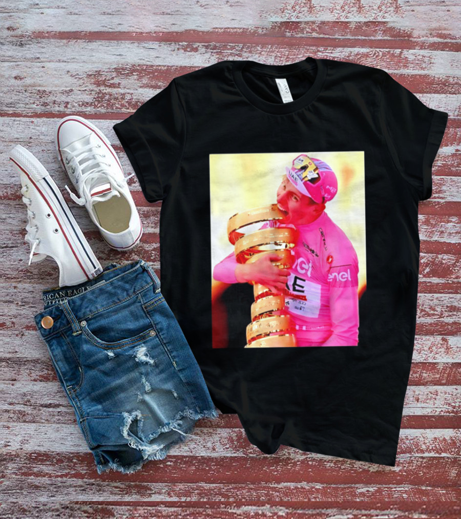 Tadej Pogacar 2024 Giro D'Italia Trophy Celebration In Pink Jersey T-Shirt
