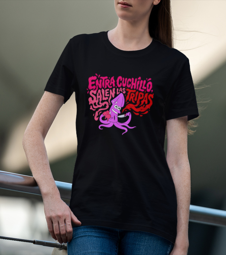 Entra Cuchillo Salen Las Tripas Squid Cartoon Knife Fun T-Shirt