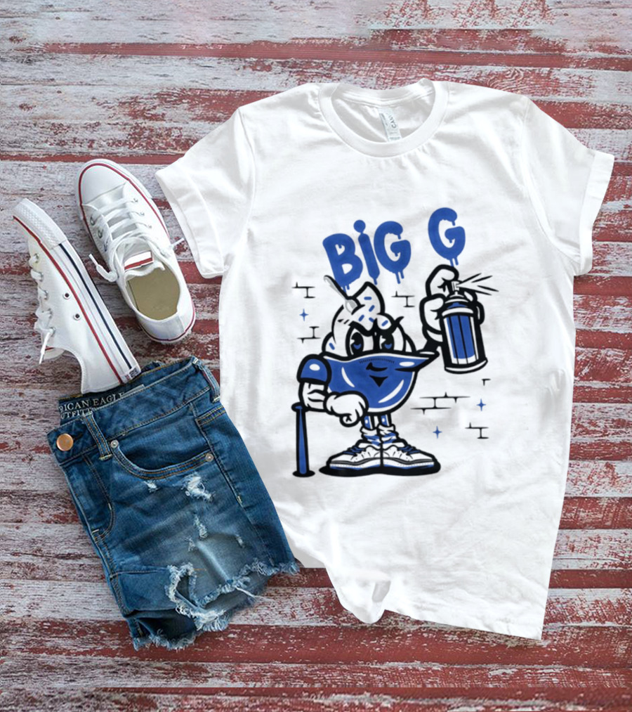 Big G New York Yankees Graffiti Street Art Character Spray Can T-Shirt