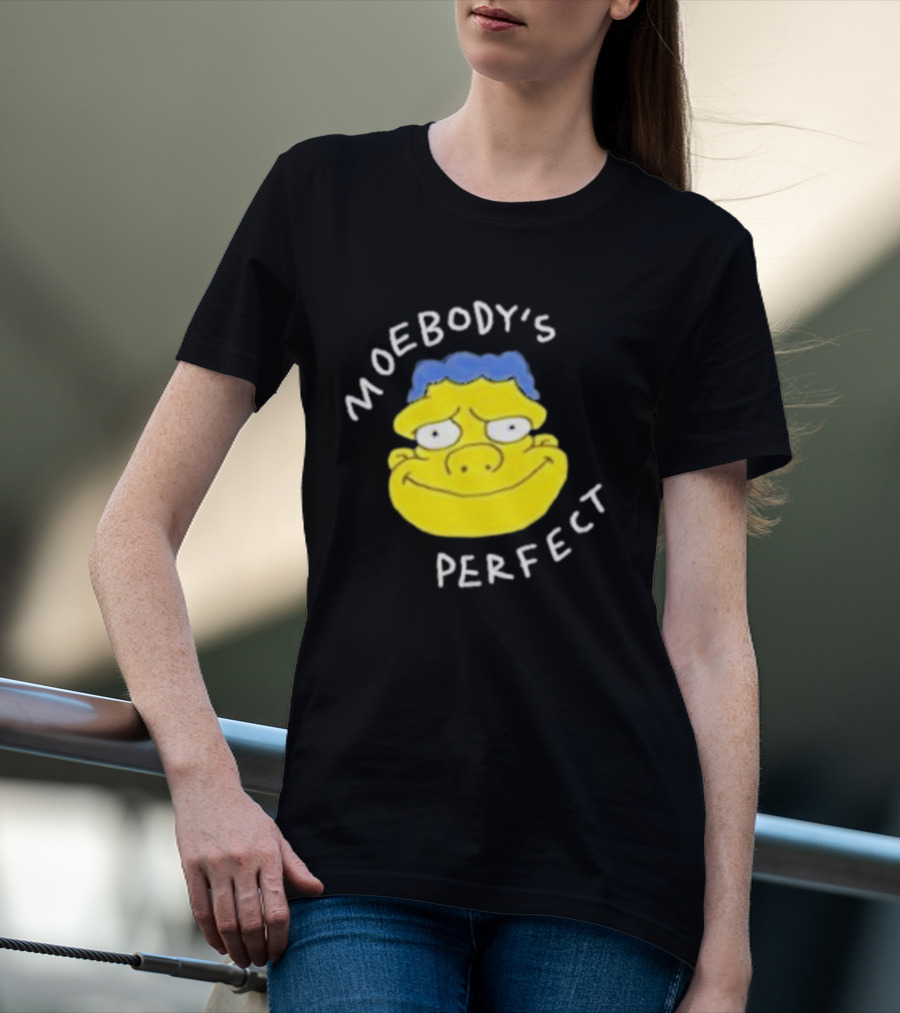 Moebody's Perfect Yellow Cartoon Face With Blue Hair Smirk T-Shirt