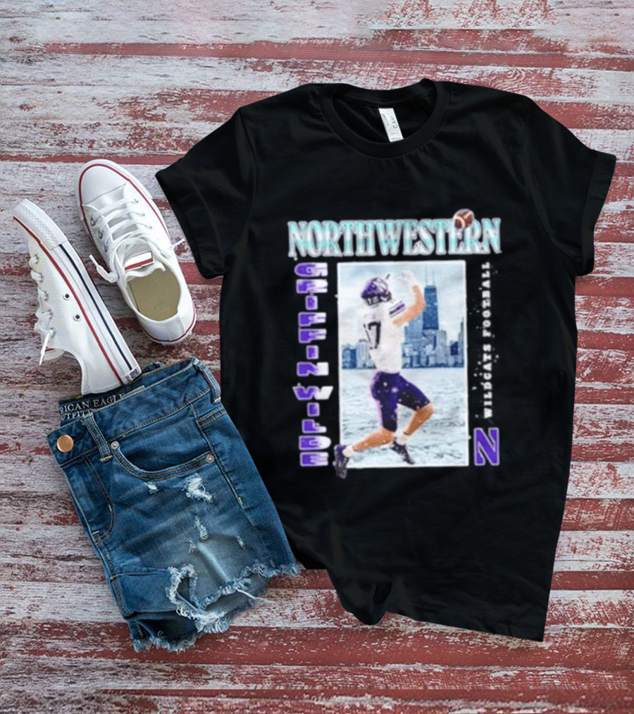 Northwestern Wildcats Football Griffin Wilde No 17 Chicago Skyline T-Shirt