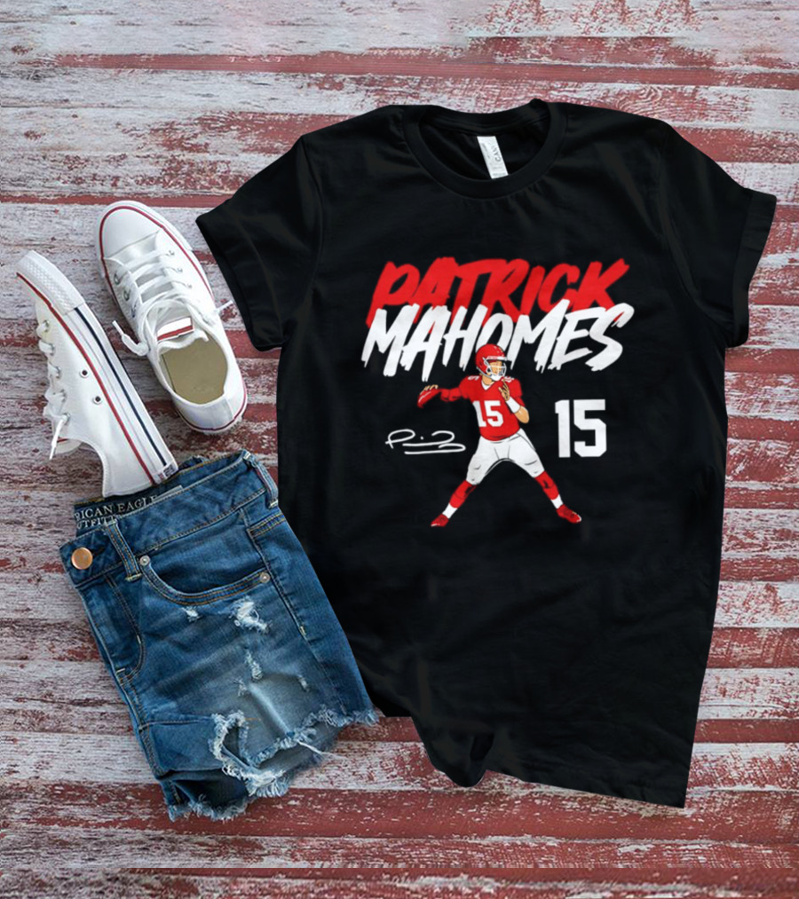 Patrick Mahomes 15 KC Chiefs Signature Pose 2026 Star T-Shirt