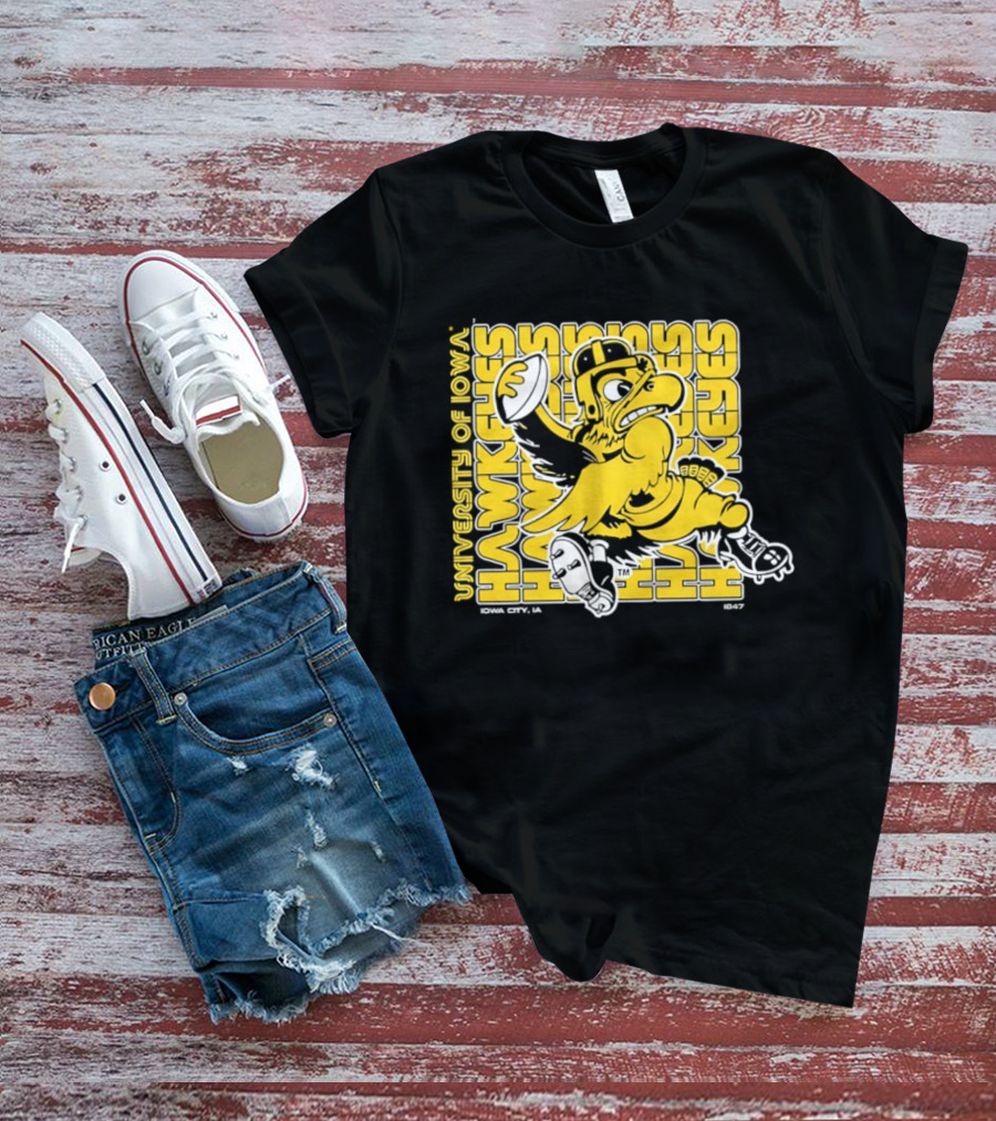 University Of Iowa Hawkeyes Mascot Iowa City Retro 1847 T-Shirt