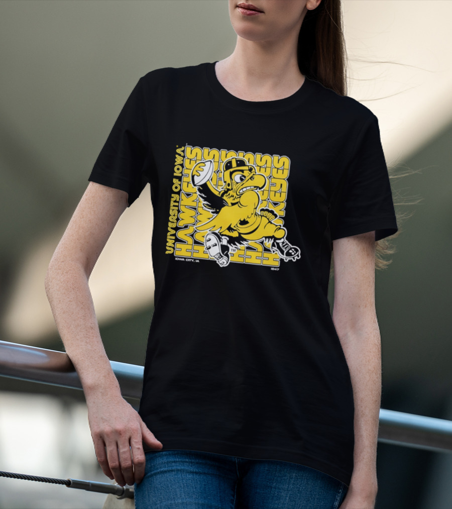 University Of Iowa Hawkeyes Mascot Iowa City Retro 1847 T-Shirt