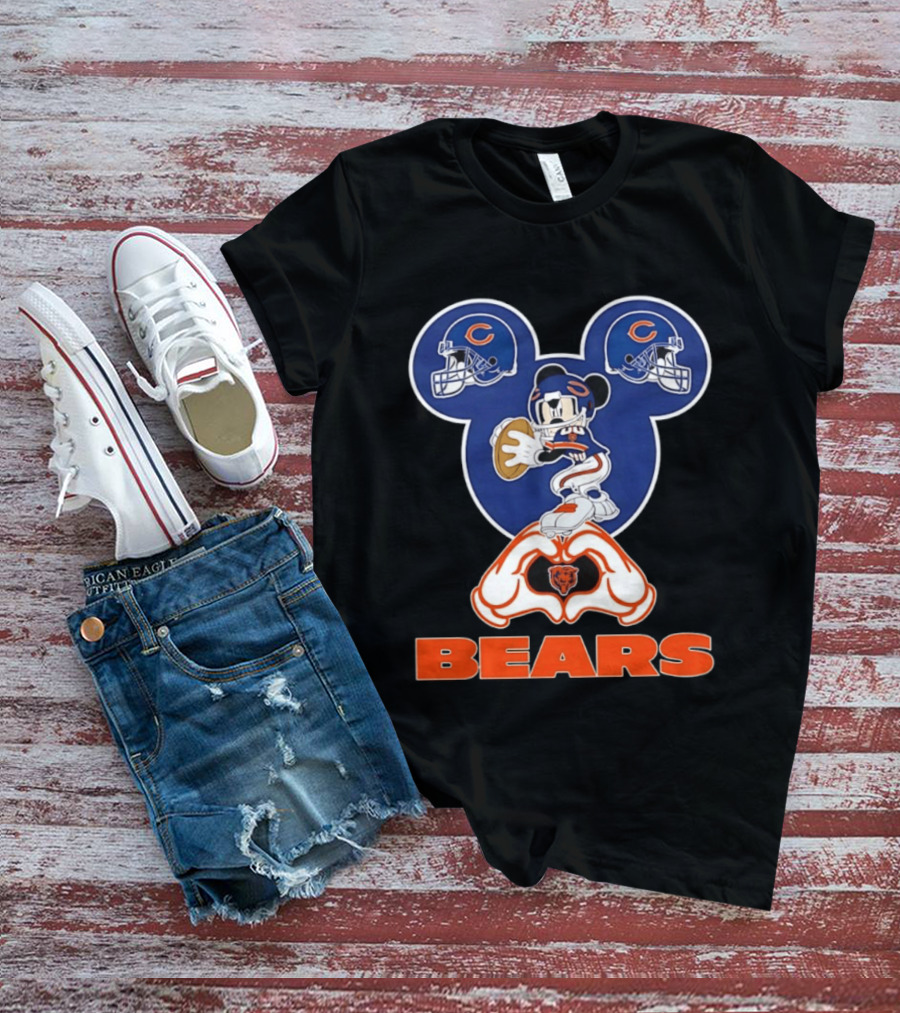 Mickey Mouse Chicago Bears Football Collaboration Bears T-Shirt