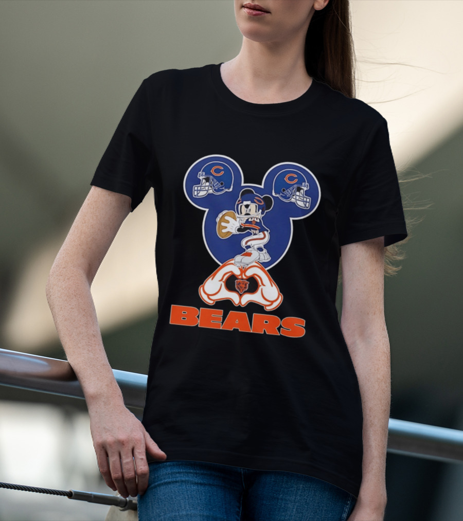 Mickey Mouse Chicago Bears Football Collaboration Bears T-Shirt