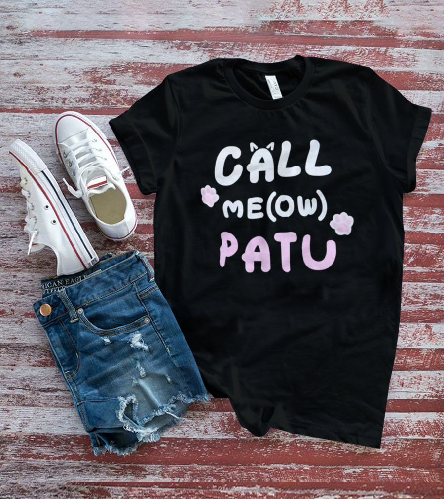 CALL ME(OW) PATU Cat Paw Prints T-Shirt