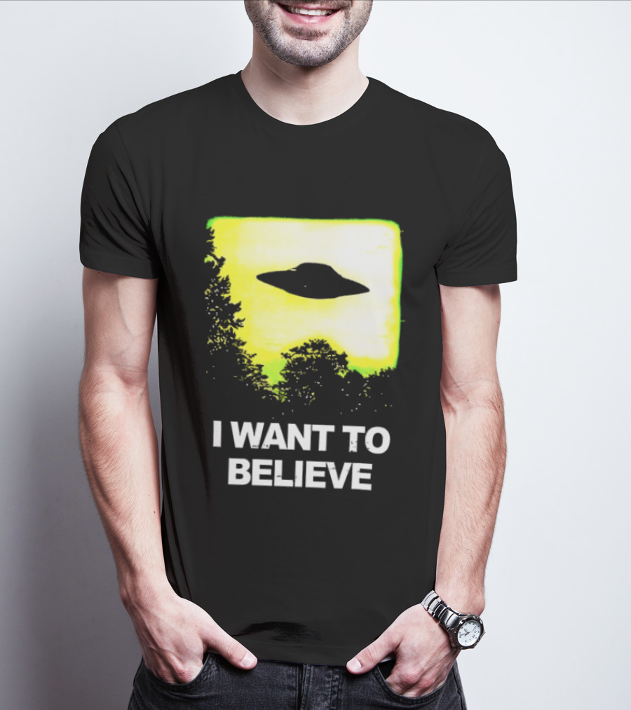 Alien I Want To Believe UFO Silhouette Paranormal Activity The Truth Is Out There T-Shirt