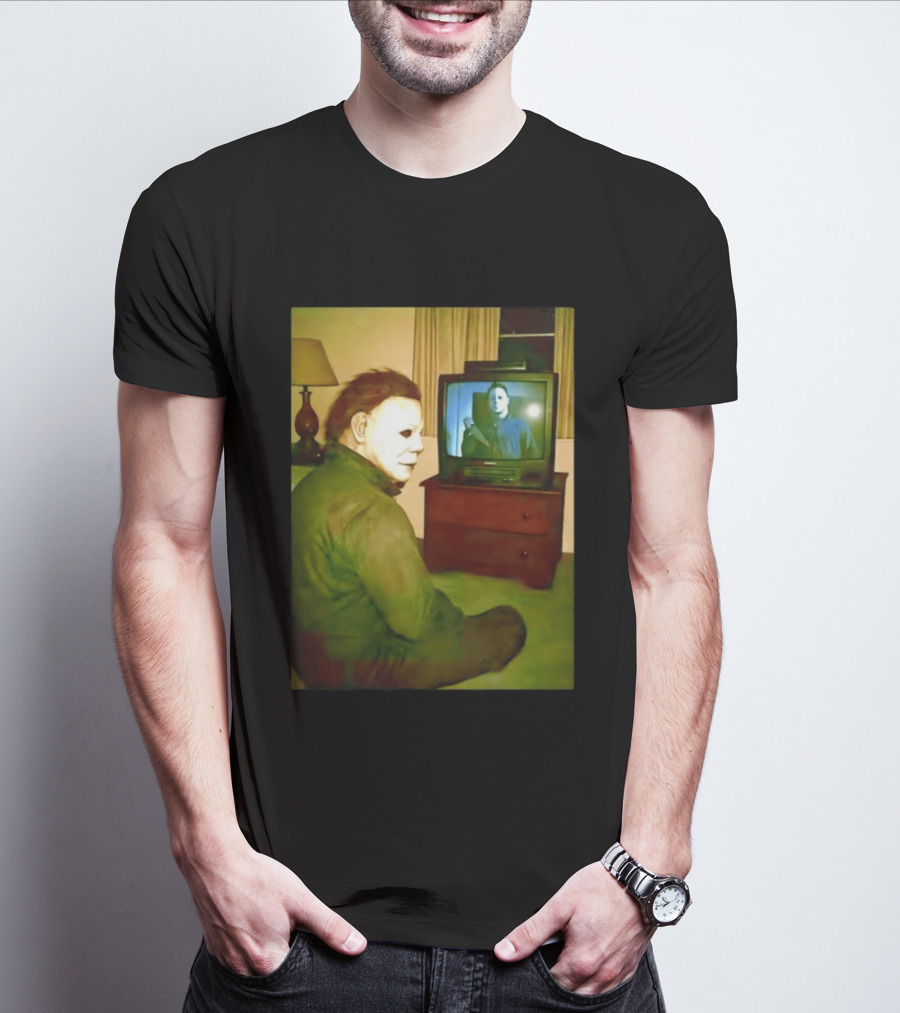 Michael Myers Ing Himself On TV Halloween Scene T-Shirt