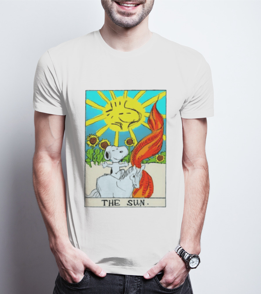 Snoopy The Sun Tarot Card Peanuts Charlie Brown Tarot T-Shirt