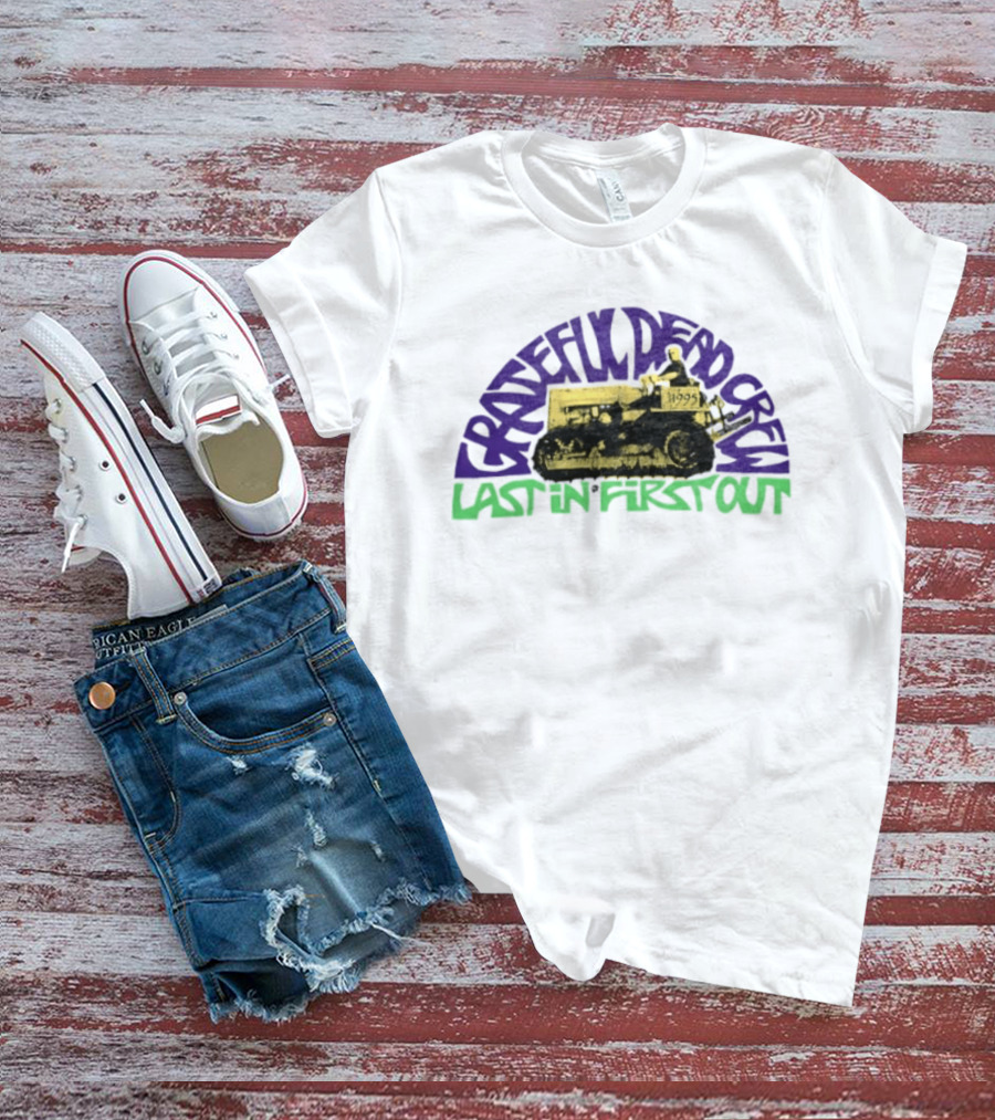 Grateful Dead Crew Last In First Out Tractor 1995 T-Shirt