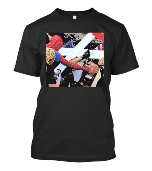 Minneapolis Spiderman Punching Police Protest Scene T-Shirt