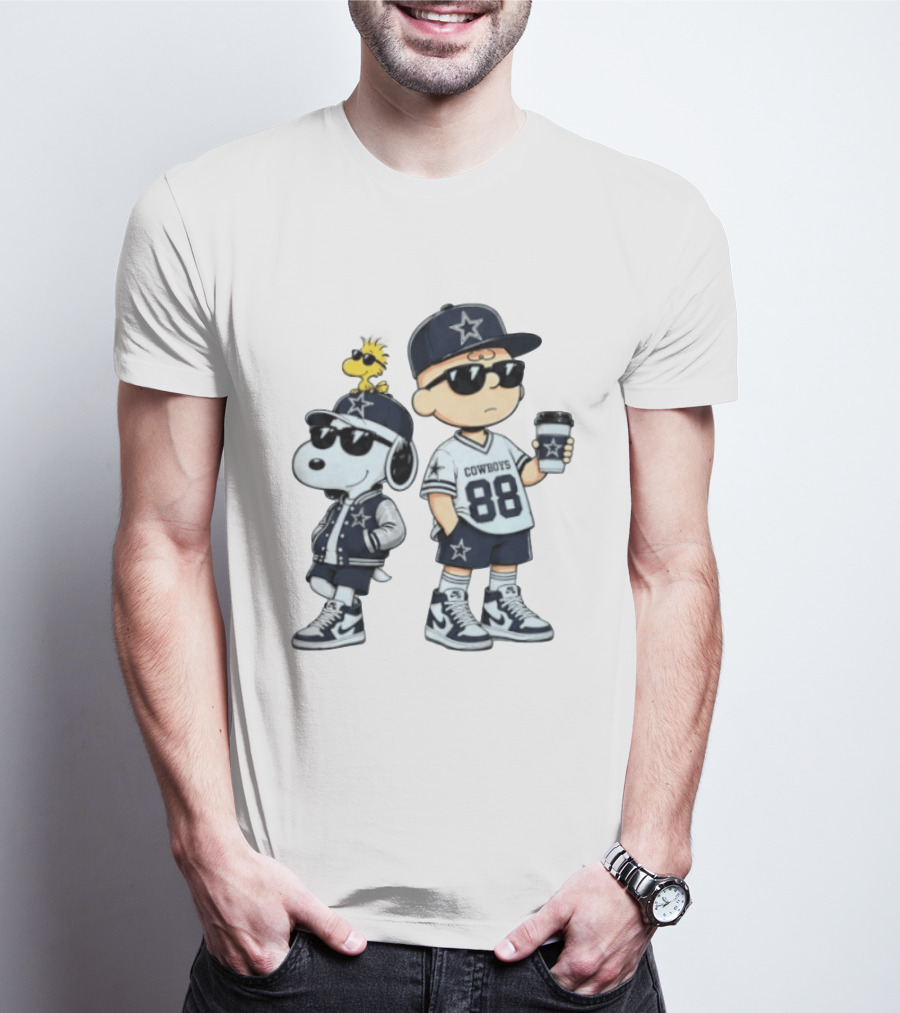 Snoopy Charlie Brown Cowboys 88 Football Fan Gear T-Shirt