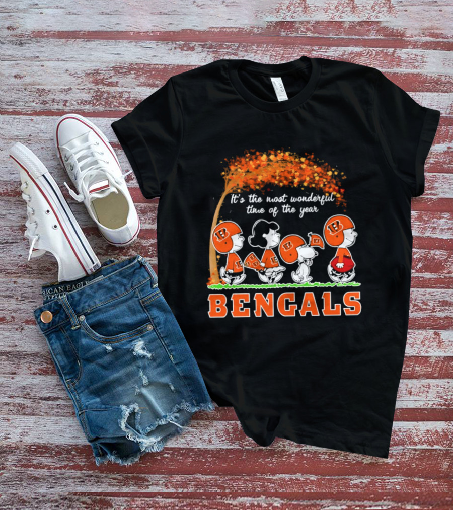 Cincinnati Bengals Peanuts It's The Most Wonderful Time Of The Year Halloween 2026 T-Shirt