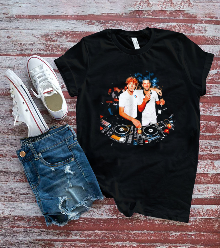 Jannik Sinner Novak Djokovic DJ Party Smoking And Beer 2026 T-Shirt