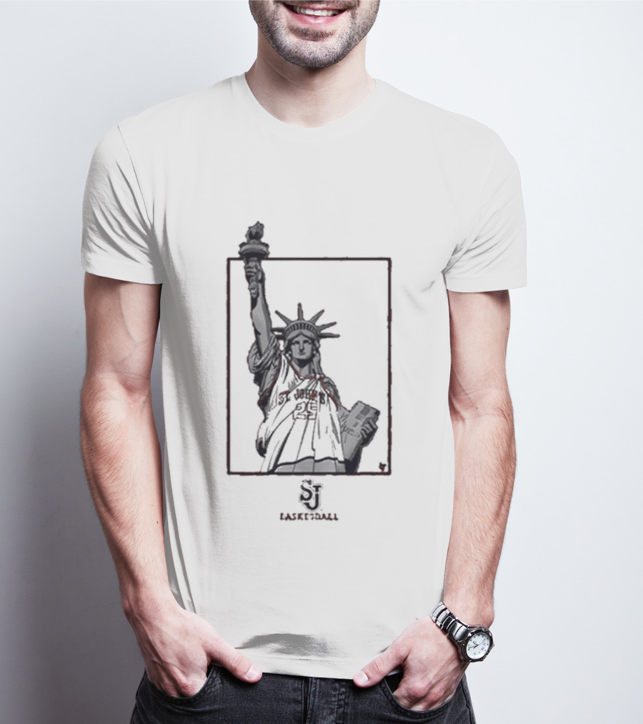 St John's Basketball New York's Team Statue Of Liberty SI Image T-Shirt