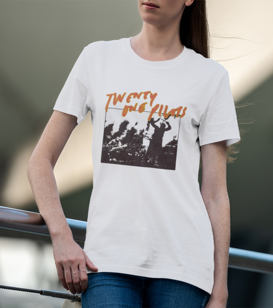 Twenty One Pilots Live Photo Silhouette Drummer Stage Performance T-Shirt