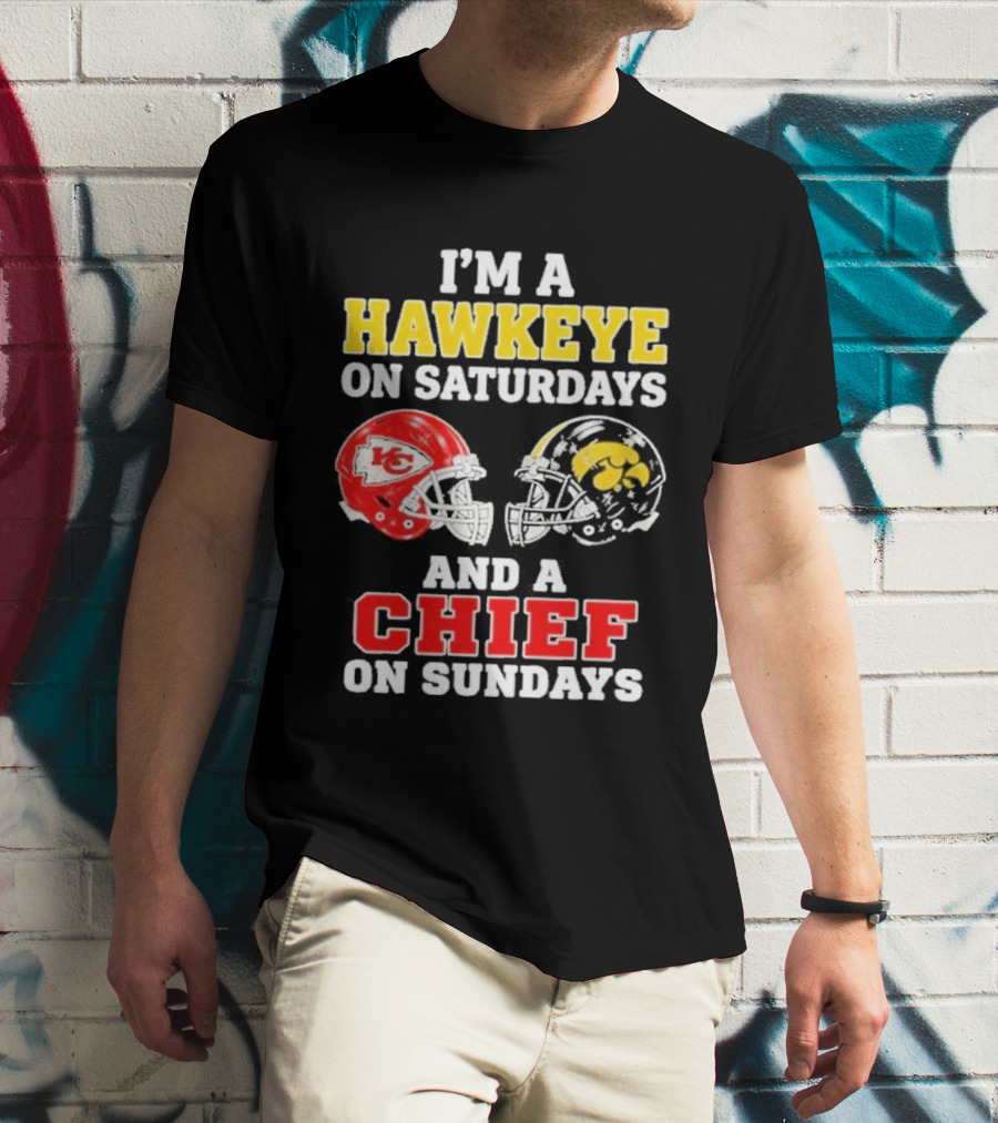 I'm A Hawkeye On Saturdays And A Chief On Sundays Helmet Head To Head T-Shirt
