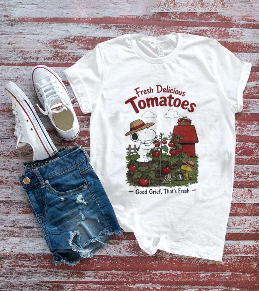 Snoopy Fresh Delicious Tomatoes Good Grief That's Fresh Garden Scene T-Shirt