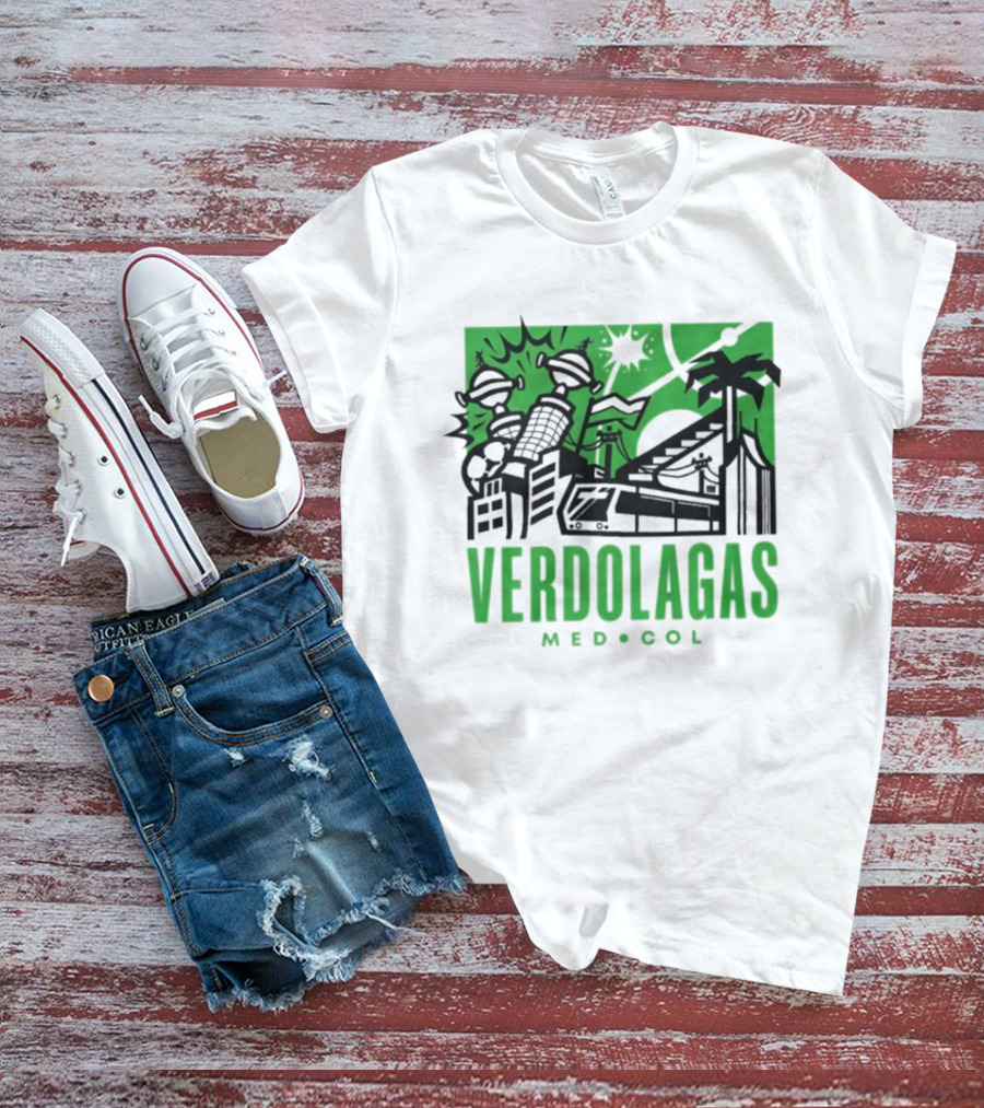Verdolagas Med Col Medellín Paisa Culture Soccer Skyline Palm Trees T-Shirt