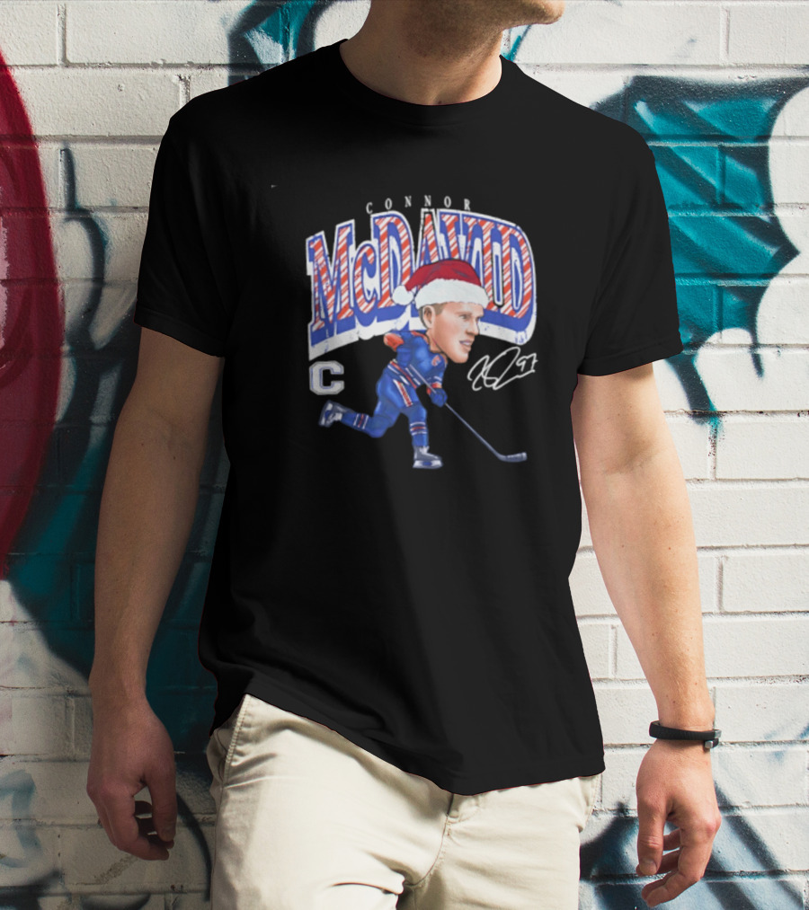 Connor McDavid Edmonton Oilers Cartoon Santa Hat ND97 T-Shirt