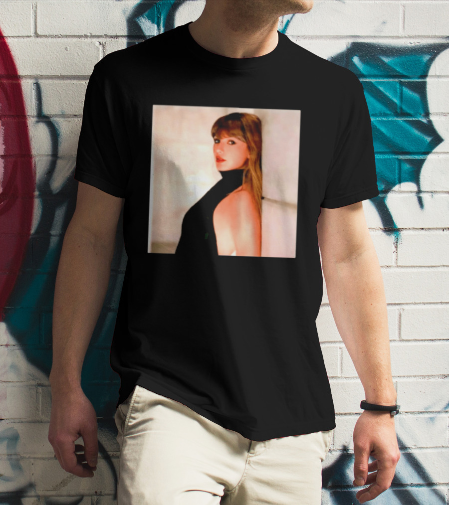I'm Sorry, I Don't Know Who This Is Based On The Image Alone. T-Shirt