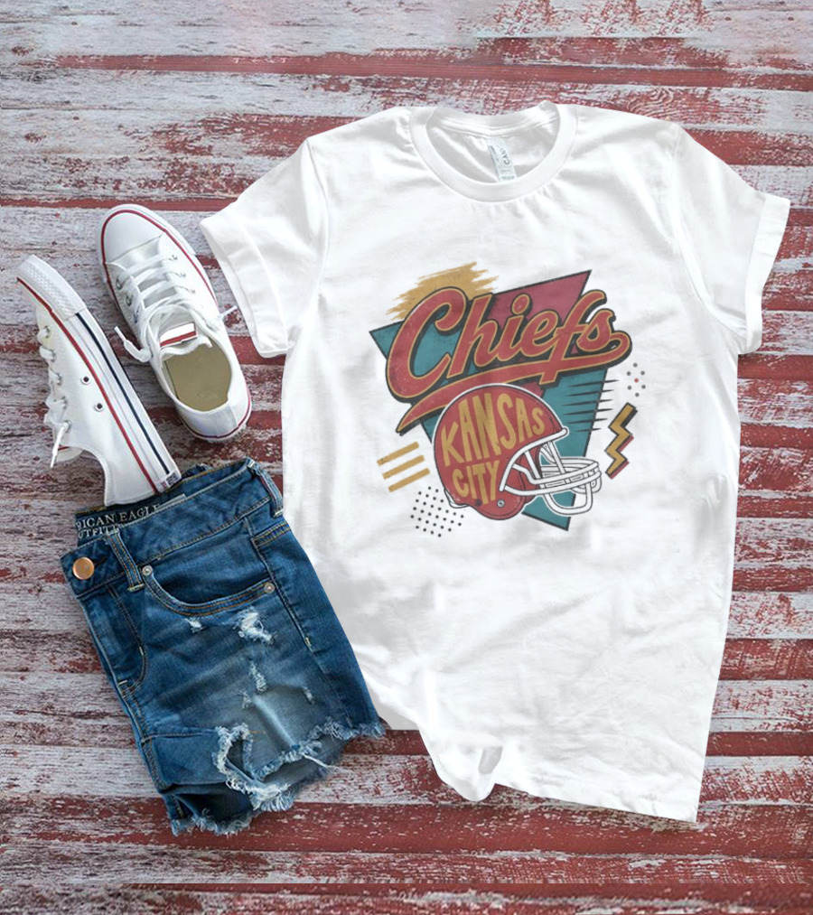 Kansas City Chiefs Game Day Retro Helmet T-Shirt