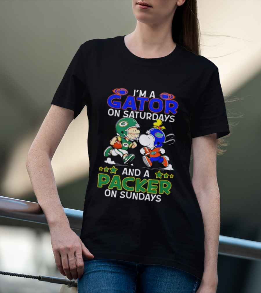 I'm A Gator On Saturdays And A Packer On Sundays Peanuts Football Charlie Brown Snoopy T-Shirt