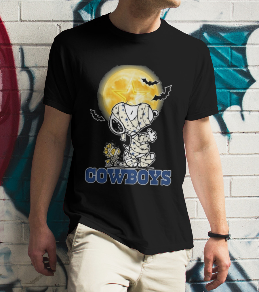 Dallas Cowboys Snoopy Halloween 2026 Full Moon Bat Scene T-Shirt
