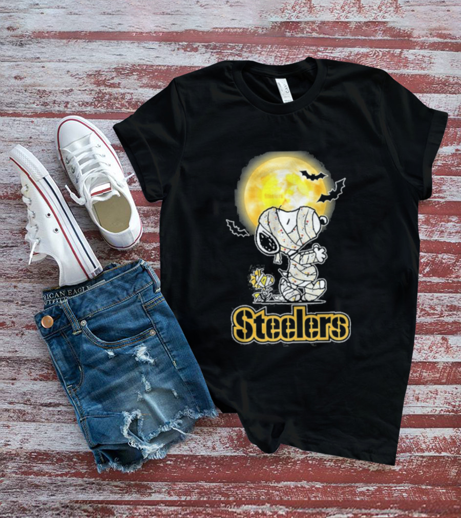 Pittsburgh Steelers Snoopy Halloween 2026 Holiday T-Shirt