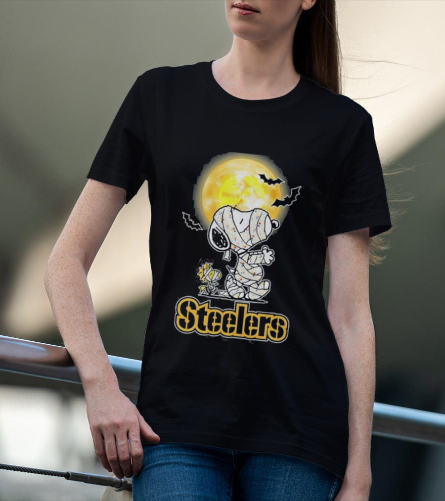 Pittsburgh Steelers Snoopy Halloween 2026 Holiday T-Shirt