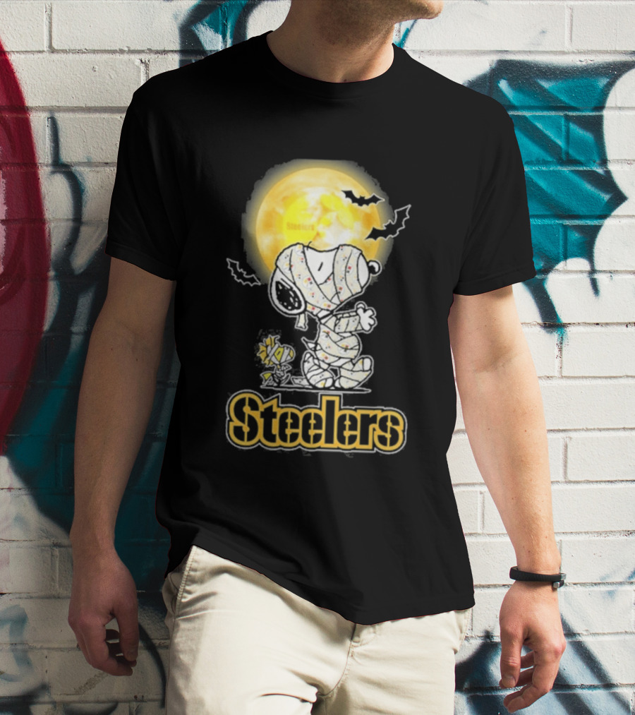 Pittsburgh Steelers Snoopy Halloween 2026 Holiday T-Shirt