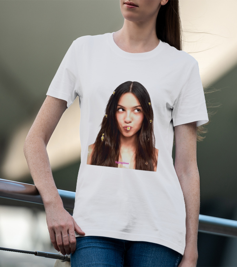 Olivia Rodrigo Rolling Stone Digital Exclusive Photo With Daisy Accents T-Shirt