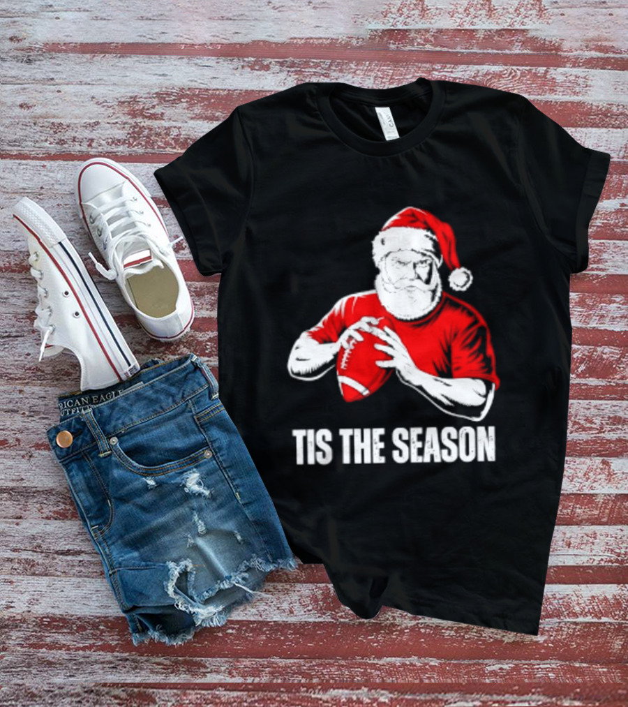 Santa Claus Playing Football Tis The Season Christmas 2026 T-Shirt