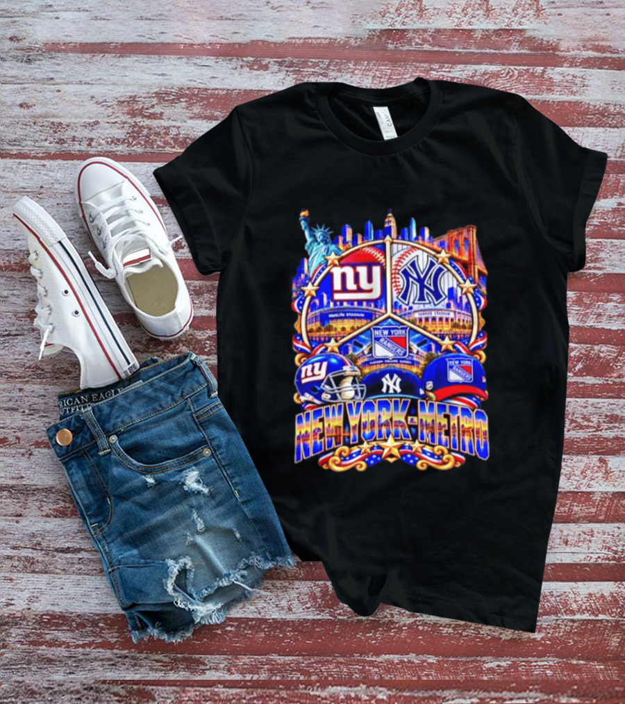 New York Metro Giants Yankees Rangers Skyline Stadium Statue Liberty T-Shirt