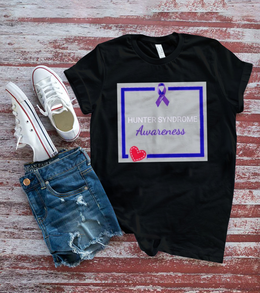Hunter Syndrome Awareness Purple Ribbon And Heart Symbolization T-Shirt