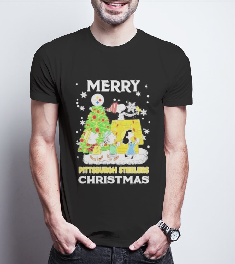 Merry Christmas 2026 Pittsburgh Steelers Peanuts Tree And Snoopy T-Shirt