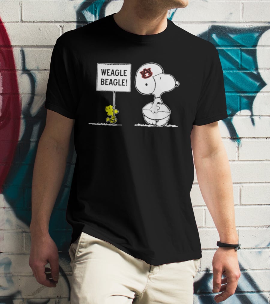 Snoopy Woodstock Auburn Tigers Weagle Beagle Football T-Shirt