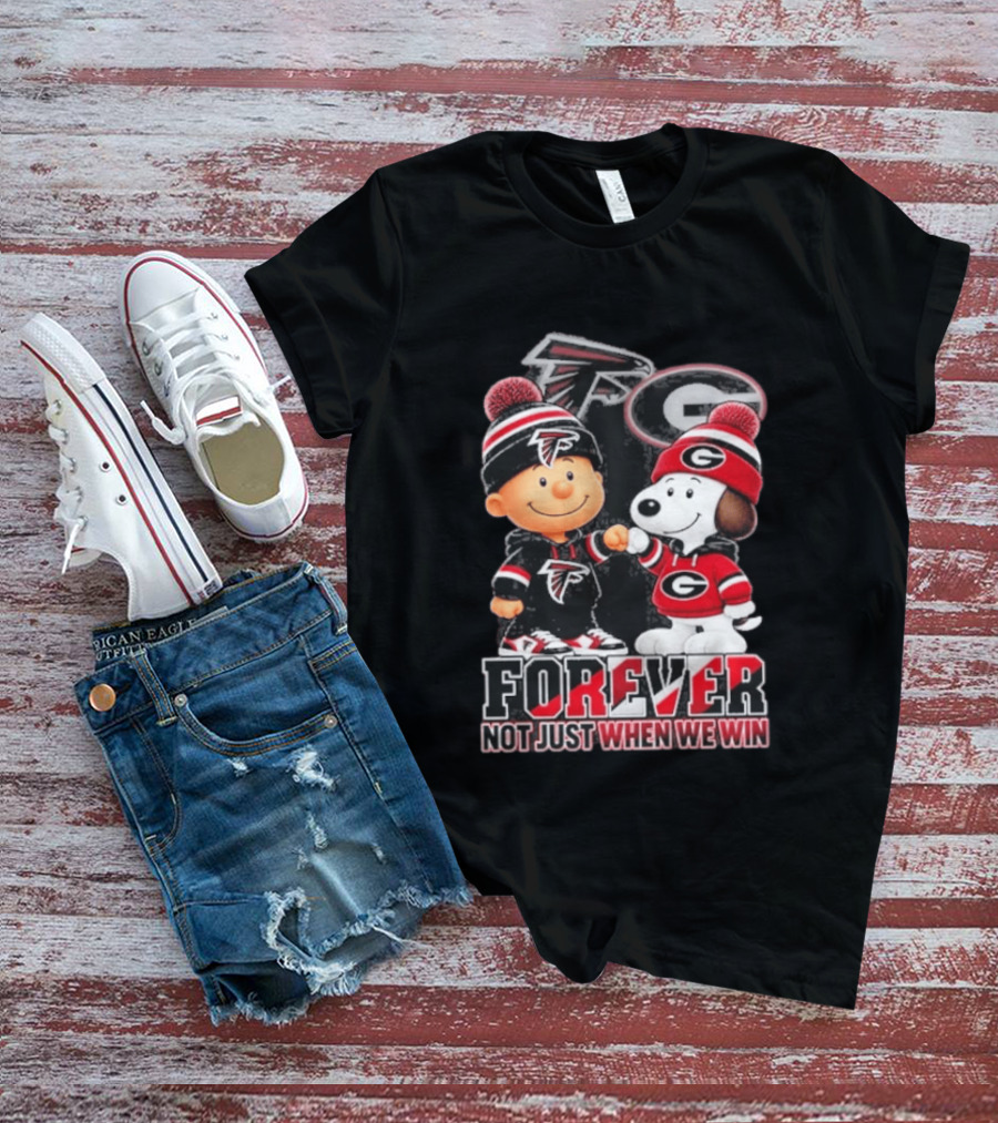 Atlanta Falcons Charlie Brown Georgia Bulldogs Snoopy Fist Bump Forever Not Just When We Win T-Shirt