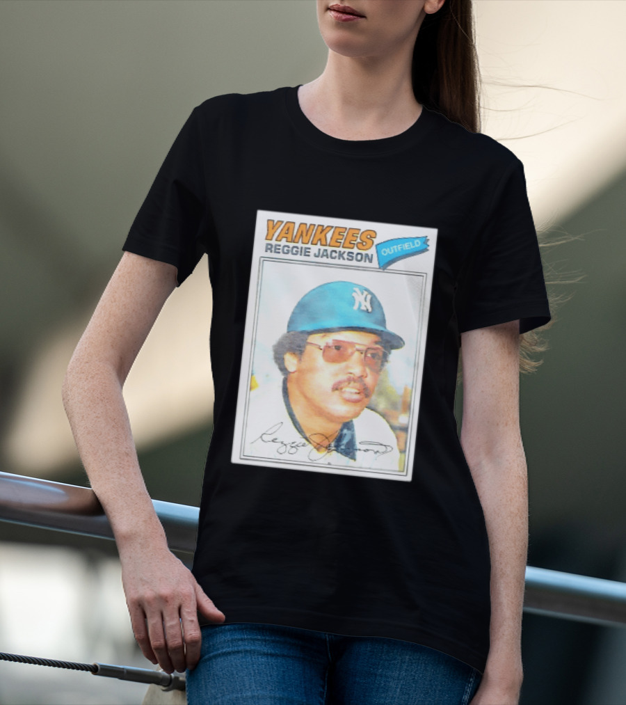 Yankees Reggie Jackson Outfield 1977 Topps Baseball Card T-Shirt