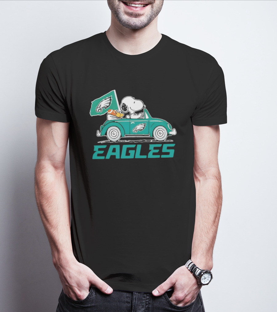 Snoopy Woodstock Driving Car With Philadelphia Eagles Flag EAGLES T-Shirt