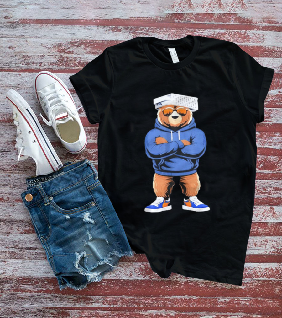 Bear With Cheese Grater Hat And Cool Sunglasses In Blue T-Shirt