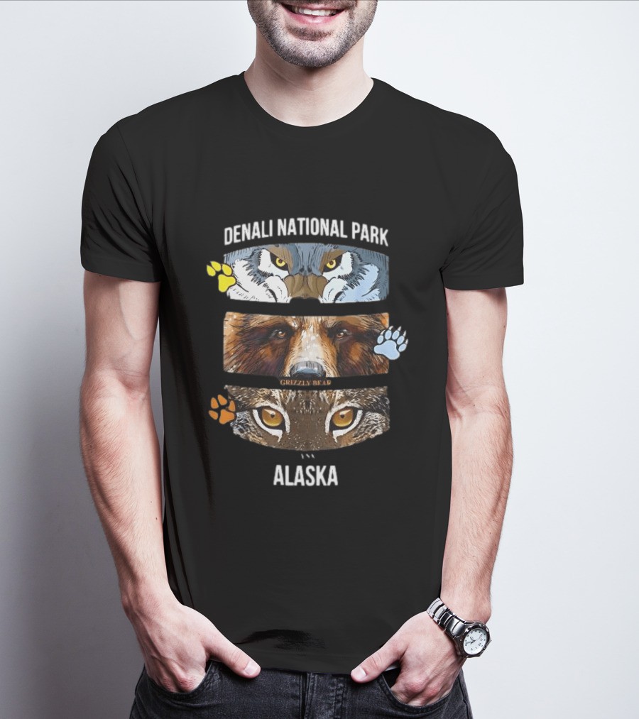 Denali National Park Alaska Wolf Grizzly Bear Wildlife T-Shirt