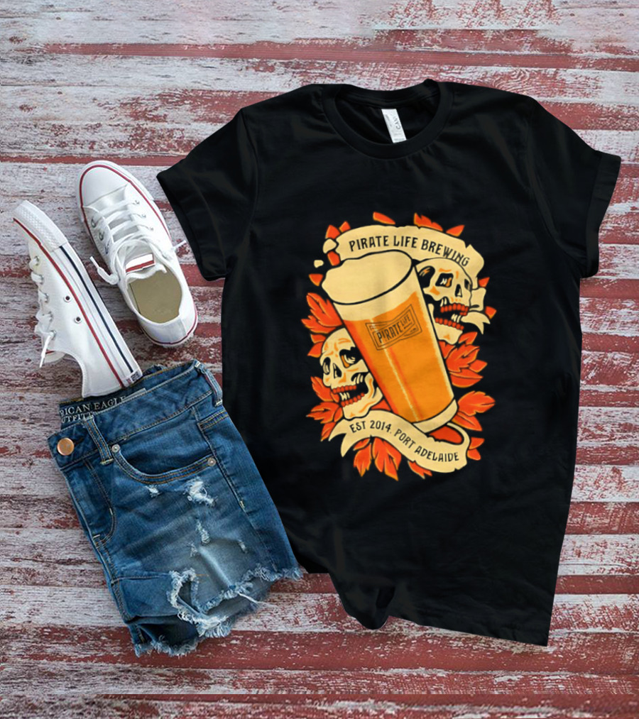 Pirate Life Brewing Est 2014 Port Adelaide Pint Skulls T-Shirt