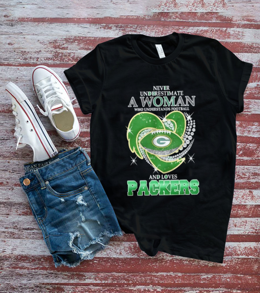 Never Underestimate A Woman Who Understands Football And Loves Packers T-Shirt