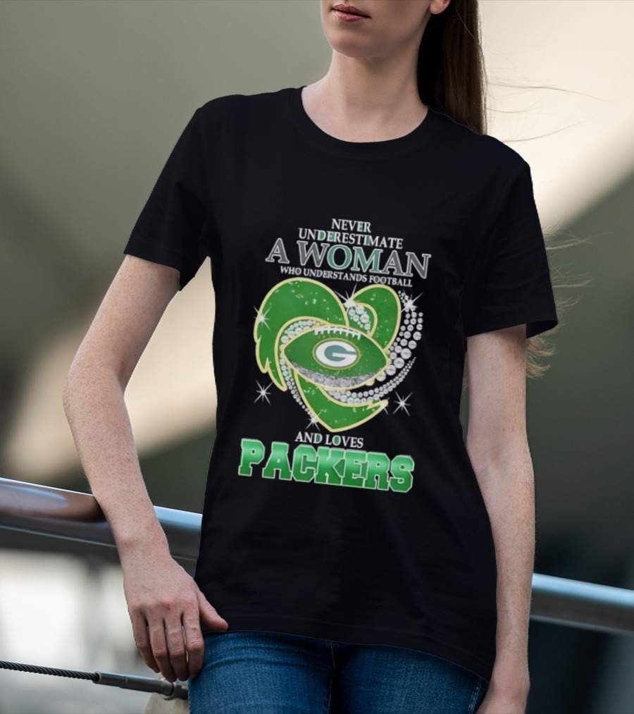 Never Underestimate A Woman Who Understands Football And Loves Packers T-Shirt