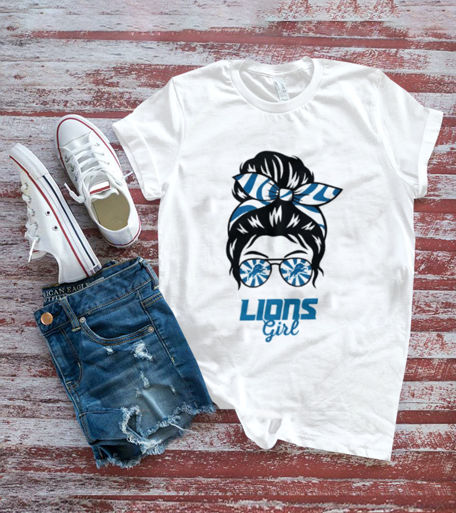 Detroit Lions Girl Glasses Messy Bun T-Shirt