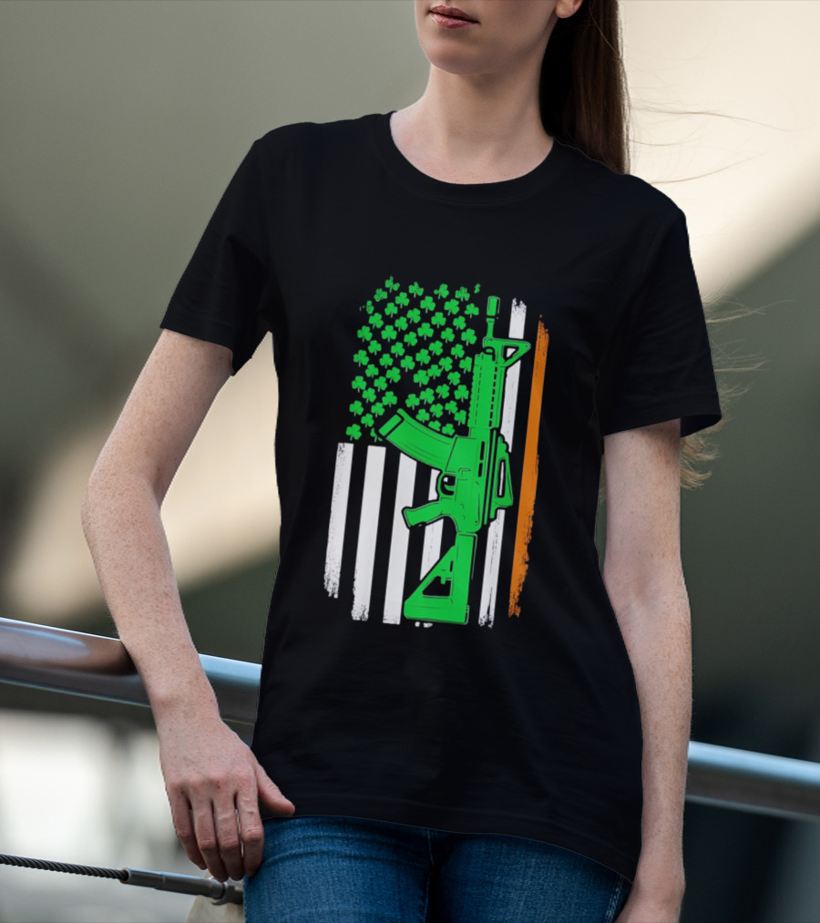 AR15 Shamrock American Irish Flag St Patrick's Day T-Shirt