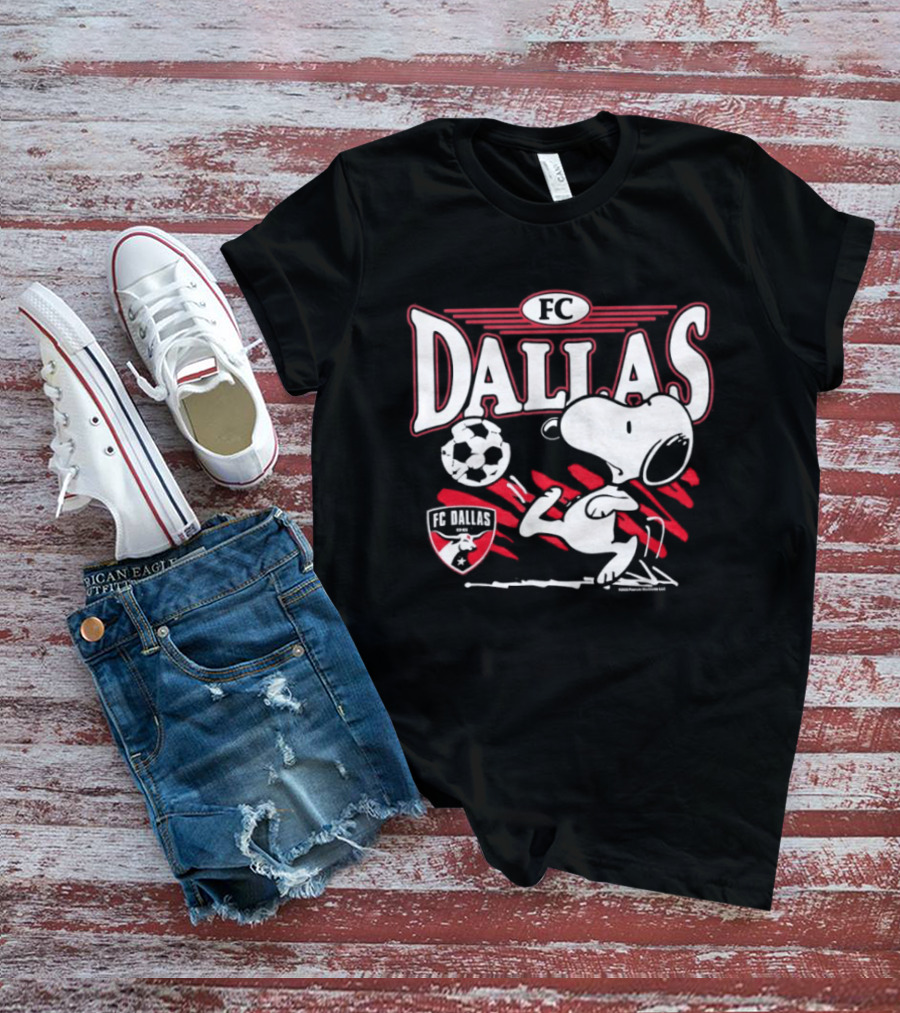 Peanuts Snoopy FC Dallas Soccer Collaboration T-Shirt