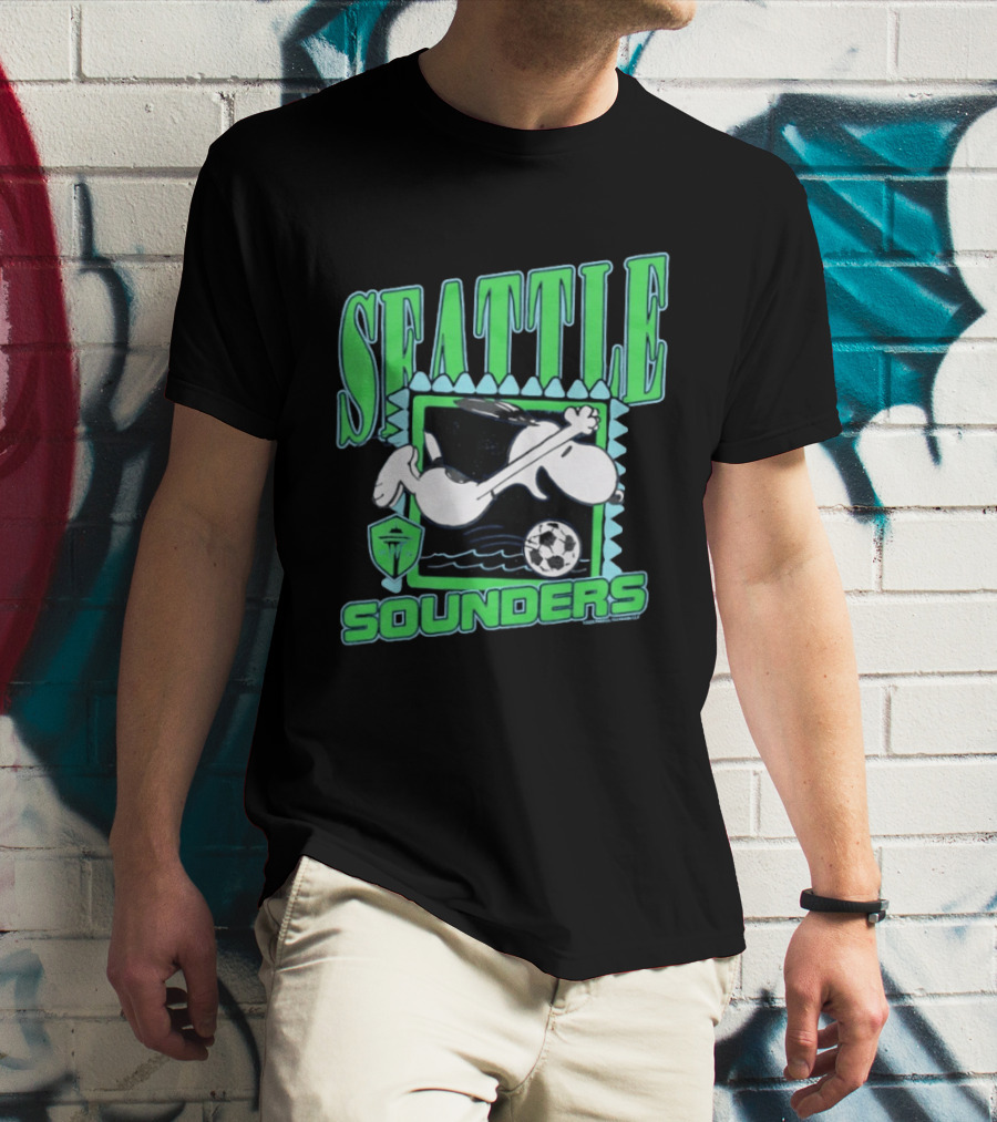 Peanuts Snoopy Seattle Sounders Soccer Collaboration T-Shirt